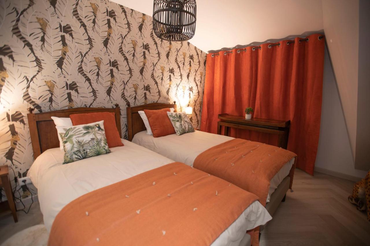 Chambre Jungle Dans Maison D'Hote "Le Petit Clouet"- Rochecorbon Exterior photo